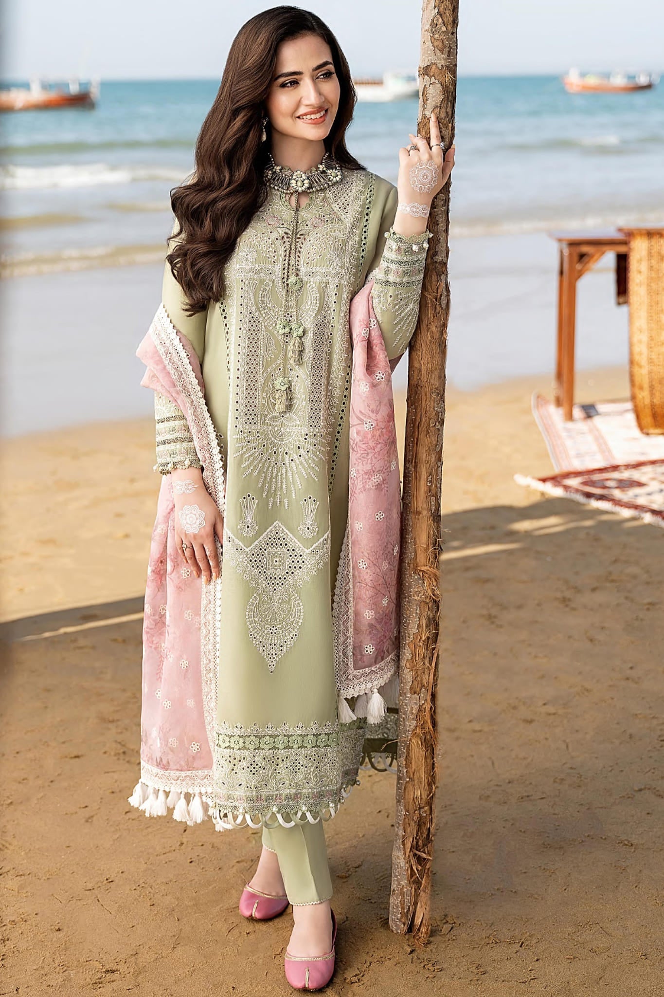 3 Piece Unstitched Heavy Embroidered Chickan Kari Pure Lawn Suit with Printed Organza Dupatta