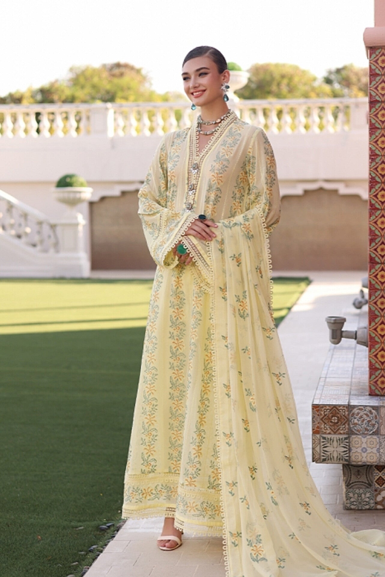 Luxury Lawn Stuff 3 Piece Full Embroidered Suiy With Bamber Chiffon Embroidered Dupatta.